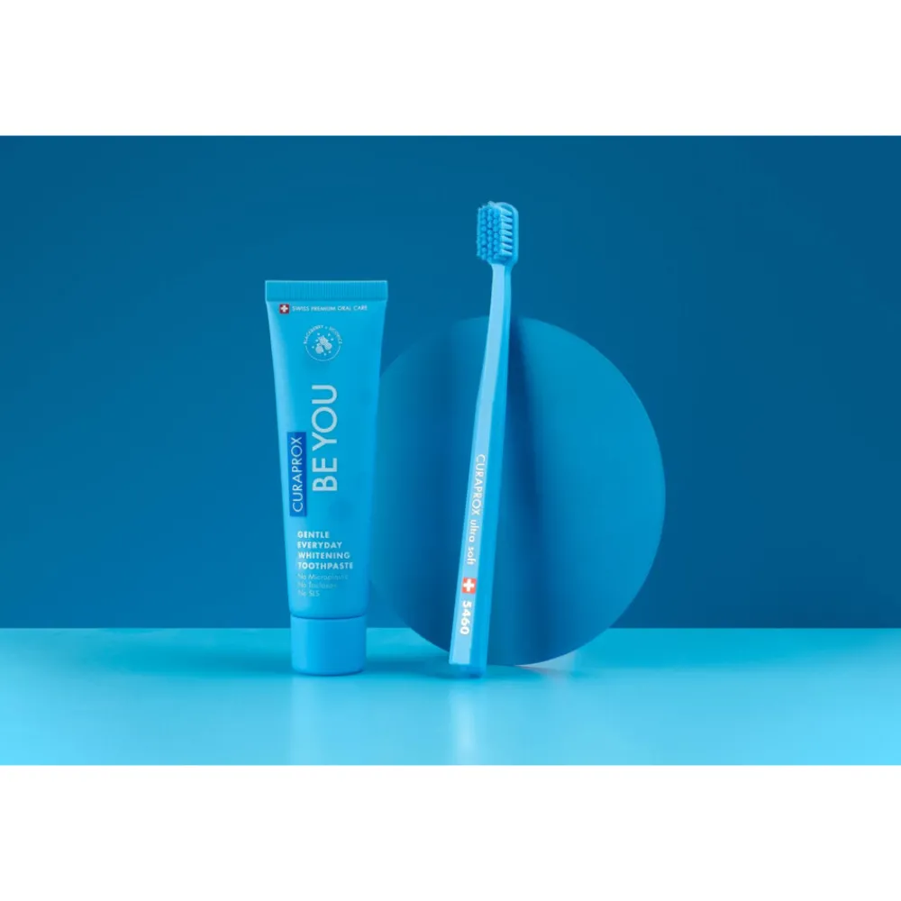 Be You Tandpasta Zwarte Bes en Drop 60 ml^Curaprox New