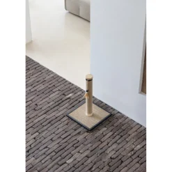 Krabpalen & Meubels<Designed by Lotte Krabpaal Vyda 40 x 40 x 60 cm