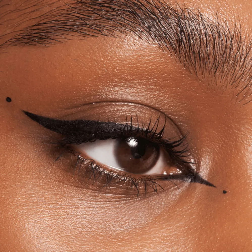 Eyeliner Pen 01 Waterproof 1 ml^essence New