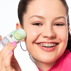 Serum<essence Hello, Good Stuff! 48h Hydrating Serum Stick Hyaluronic Acid & Cucumber 30 gr