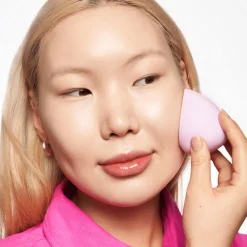 Make Up & Baking Sponge 01 Dab & Blend^essence