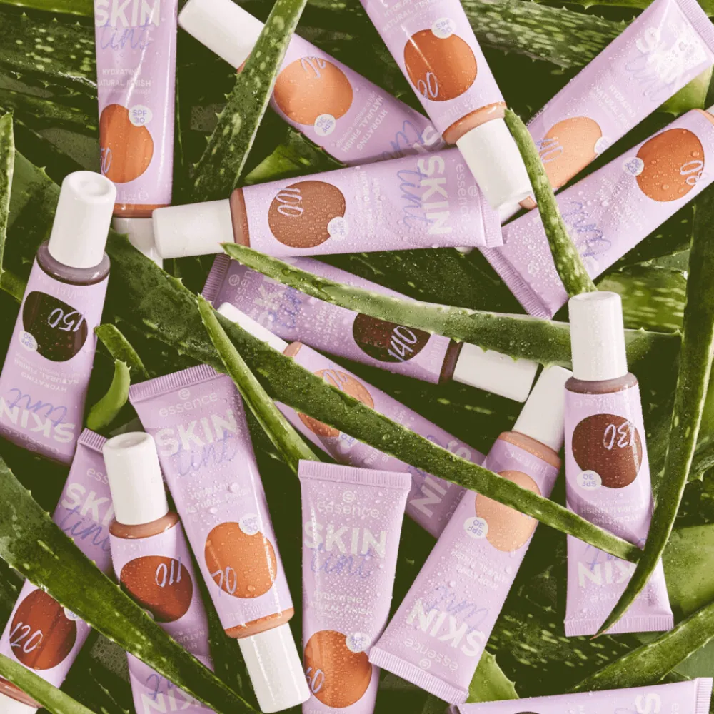 Foundation<essence SKIN Tint 130 30 ml