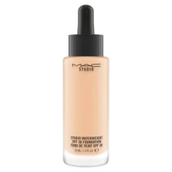 Sale Studio Waterweight Foundation SPF 30 NC25 30 ml Foundation