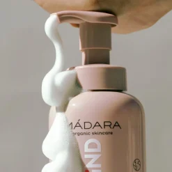 Kind Reinigingsschuim 300 ml^Madara Clearance