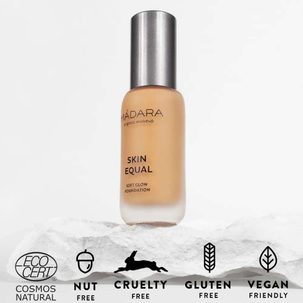 Skin Equal Soft Glow Foundation SPF 15 50 Golden Sand 30 ml^Madara Sale