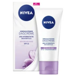 Dag- & Nachtcrème<NIVEA Essentials Sensitive Pakket