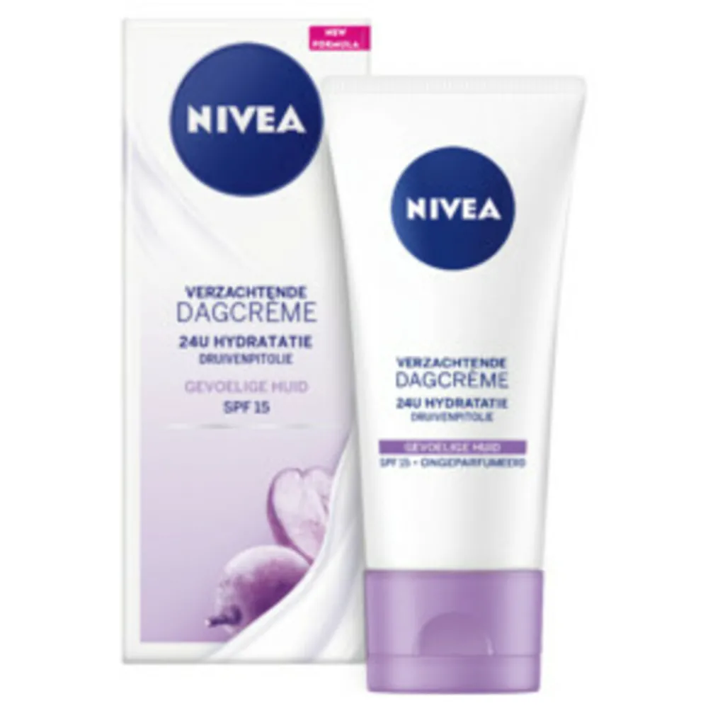 Dag- & Nachtcrème<NIVEA Essentials Sensitive Pakket
