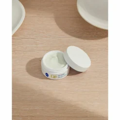 Outlet Q10 Dagcrème Anti-Rimpel Extra Licht SPF 15 50 ml Dag- & Nachtcrème