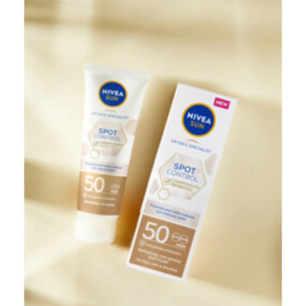 Zonbescherming<NIVEA Sun Luminous Zonnecrème Gezicht SPF 50 40 ml