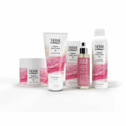 Online Shower Satin Saigon Pink LotusOntwikkel je spirituele groei en prikkel je zintuigen met deze luxe wellness beleving. Saigon Pink Lotus Shower Satin is een milde verzorgende douchegel. Geniet van de subtiele bloemengeur van roze lotus gecombineerd met warme amber en zoete vanille.Langaanhoudende geurVoor een zacht huidgevoelVeganTube gemaakt van gerecycled plasticSubtiele geur van roze lotusMilde reiniging Aanvullende informatie GebruikDe douchegel zacht inmasseren op een vochtige huid. Vervolgens goed afspoelen.Ingrediëntenaqua, sodium laureth sulfate, cocamidopropyl betaine, parfum, coco-glucoside, disodium laureth sulfosuccinate, glyceryl oleate, glycol distearate, sodium chloride, glycerin, nelumbo nucifera flower extract, amber extract, tocopherol, hydrogenated palm glycerides citrate, glycine, sodium ferrocyanide, benzyl salicylate, hexyl cinnamal, linalool, alpha-isomethyl ionone, citronellol, coumarin, sodium benzoate, potassium sorbate, citric acid, tetrasodium iminodisuccinate, ci 16035, ci 17200. Ingrediënten Aqua, Sodium Laureth Sulfate, Cocamidopropyl Betaine, Parfum, Coco-Glucoside, Disodium Laureth Sulfosuccinate, Glyceryl Oleate, Glycol Distearate, Sodium Chloride, Glycerin, Nelumbo Nucifera Flower Extract, Amber Extract, Tocopherol, Hydrogenated Palm Glycerides Citrate, Glycine, Sodium Ferrocyanide, Benzyl Salicylate, Hexyl Cinnamal, Linalool, Alpha-Isomethyl Ionone, Citronellol, Coumarin, Sodium Benzoate, Potassium Sorbate, Citric Acid, Tetrasodium Iminodisuccinate, CI 16035, CI 17200. Fabrikant informatie Merk: Ean: 8714319237294 Artikel: 1037-939 Fabrikant gegevens: Remark Groep Adres: Industrieweg 24 7949 AK Rogat Nederland Contactgegevens: Tel: 0522 442 224 Email: [email protected] Website: https://www.remarkgroep.nl Reviews Schrijf jouw review Hoe controleren en plaatsen wij reviews? Plein plaatst enkel reviews van klanten en personen die het product daadwerkelijk gebruikt hebben, ook wanneer deze negatief of neutraal is. Voordat de review geplaatst wordt controleren we handmatig of deze écht is en voldoet aan onze reviewvoorwaarden. Wanneer het product op Plein gekocht is vermelden we dat bij de review. Plein betaalt niet voor reviews, wanneer een reviewer door een andere partij is vergoed staat dit erbij vermeld. Door Natascha op 27 april 2025 | Heeft dit product gekocht Goeie aanbieding Ruikt heerlijk Goedkoper dan in de winkel Heb meteen een voorraadje aangelegd Zoveel keuze stress Heerlijke douchegel voor een goede prijs. Oorspronkelijk geplaatst op plein.nl Door Annemymk op 9 december 2018 | Heeft dit product gekocht Ruikt zo lekker Snel op Deze ruikt echt zo lekker. Dit is echt mijn favoriet! Oorspronkelijk geplaatst op plein.nl Door Marielle op 29 november 2018 | Heeft dit product gekocht Zachte douchegel Smeert fijn Heerlijke geur Deze douchegel voelt heel zacht aan en smeert fijn. Heerlijke geur, zacht en fris tegelijk. Oorspronkelijk geplaatst op plein.nl Door Ninkevds op 28 november 2018 | Heeft dit product gekocht Fijne geur Blijft lang hangen Maar weinig zeep nodig Fijne gel waarvan de geur lang blijft hangen. Oorspronkelijk geplaatst op plein.nl Door Anouk op 27 november 2018 | Heeft dit product gekocht Lekkere douchegel en geur blijft lekker lang hangen. Oorspronkelijk geplaatst op plein.nl Bekijk alle reviews Shower Gel Saigon Pink Lotus 200 ml Bad & Douche|Bad & Douche