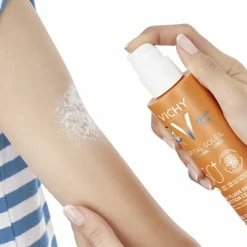 Zon<Vichy Capital Soleil Kids Cell Protect Spray SPF 50+ Gezicht en Lichaam 200 ml