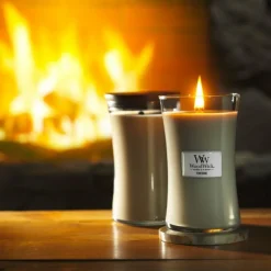Kaarsen|Geurkaarsen<WoodWick Geurkaars Large Fireside 611 gr