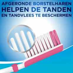 3x Tandenborstel Clean Control Soft^Aquafresh Hot