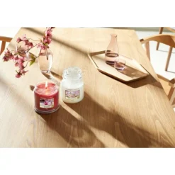 Geurkaars Large Jar Sweet Plum Sake 623 gr^Yankee Candle Outlet